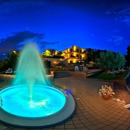 Hotel Le Cave Сироло Екстериор снимка