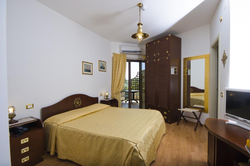 Hotel Le Cave Сироло Екстериор снимка